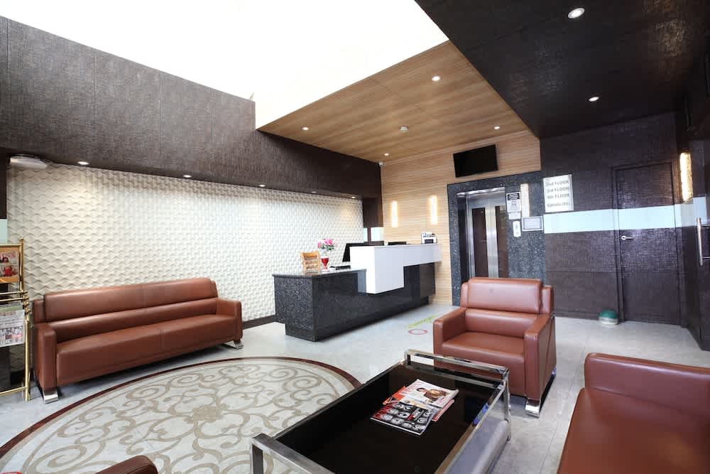 Pinnacle by Click Hotels, Lucknow 3