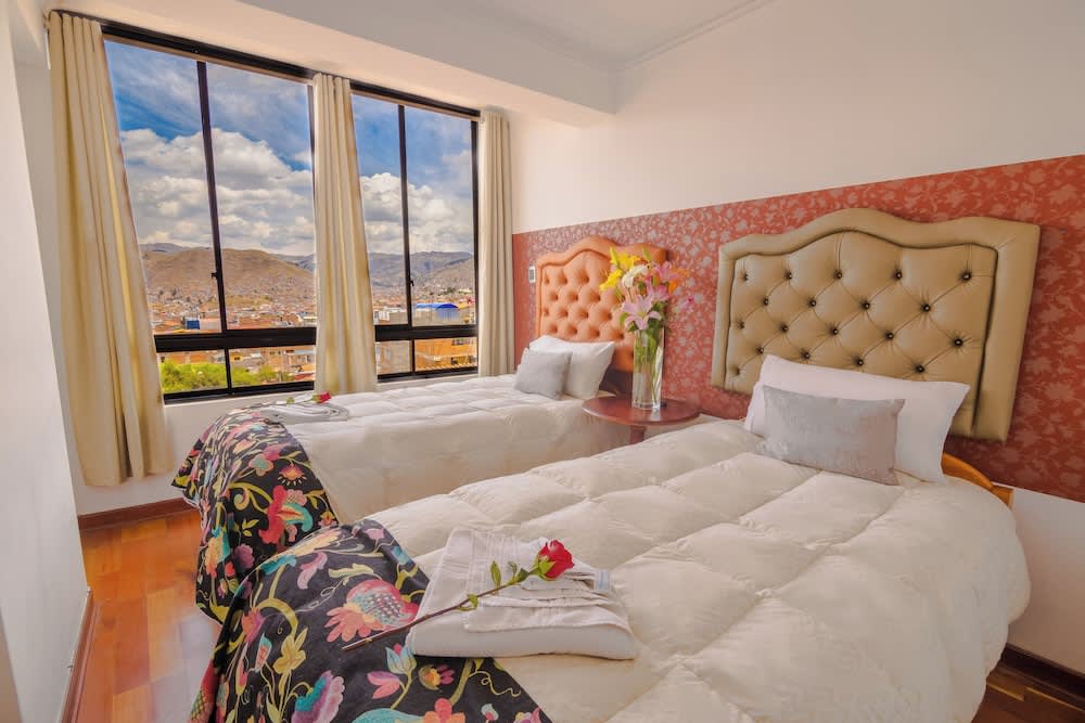 RHOUSE Cusco 4