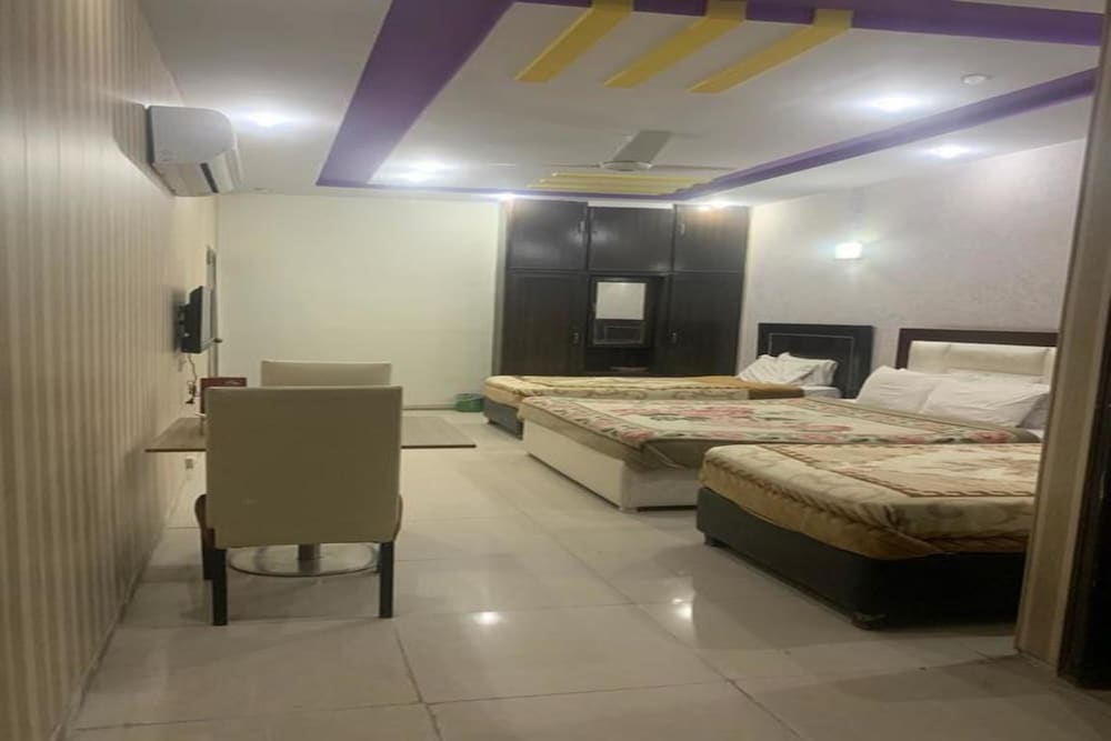Hotel Tulip INN 5