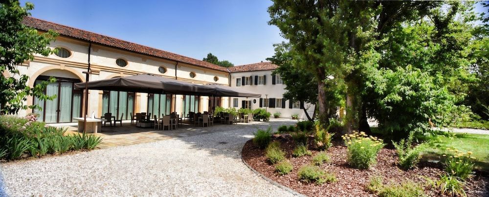 Paris - Vigonza - Hotel Ristorante Magia del Brenta - Vigonza