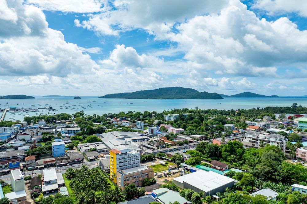 Paris - Karon Beach - Phuket - Phuket Five Fortune Holiday Hotel - Karon Beach - Phuket