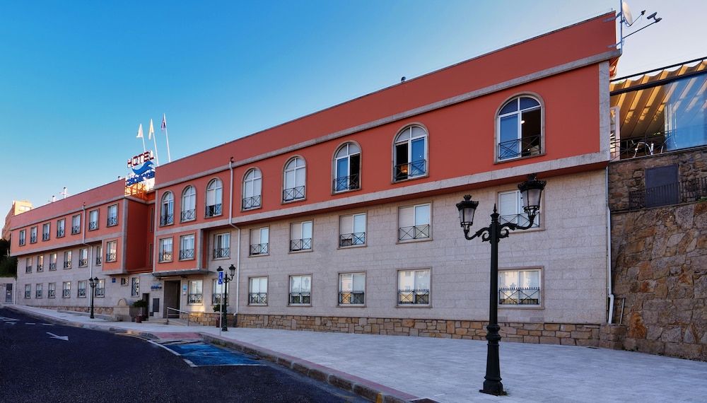 Paris - Pontevedra - Hotel Apartamentos Dabarca - Pontevedra