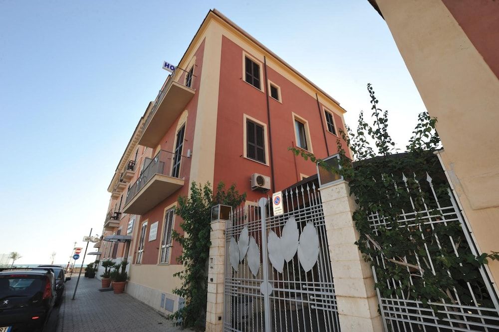 Bordeaux - Ladispoli - Hotel Miramare - Ladispoli