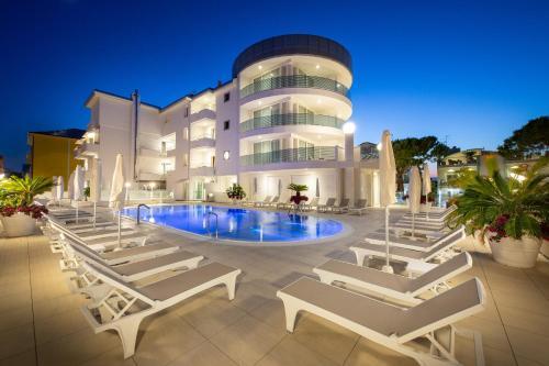 Paris - Caorle - International Beach Hotel - Caorle
