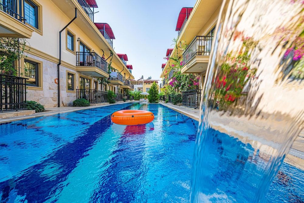 Paris - Fethiye - Yaşam Park Apart Hotel - Fethiye Calis Beach - Fethiye