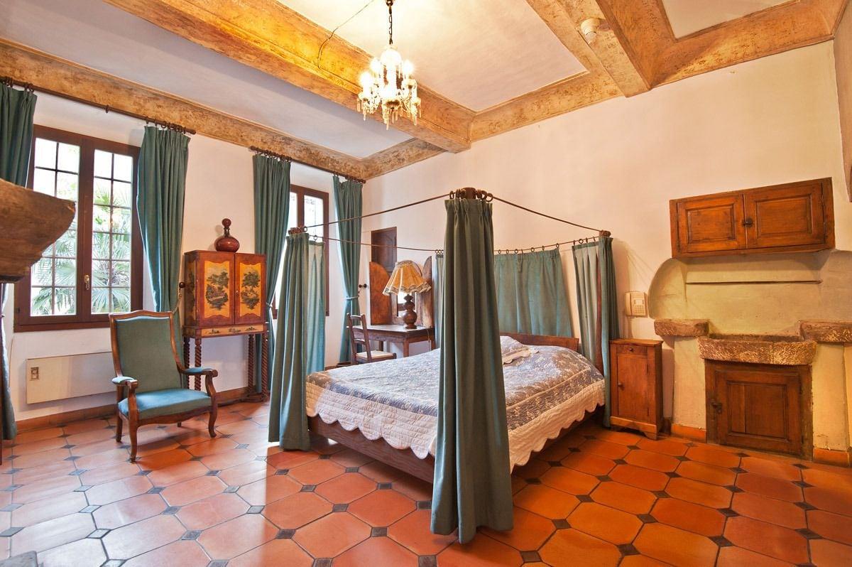 Strasbourg - Antibes - Hôtel Les Arcades - Antibes