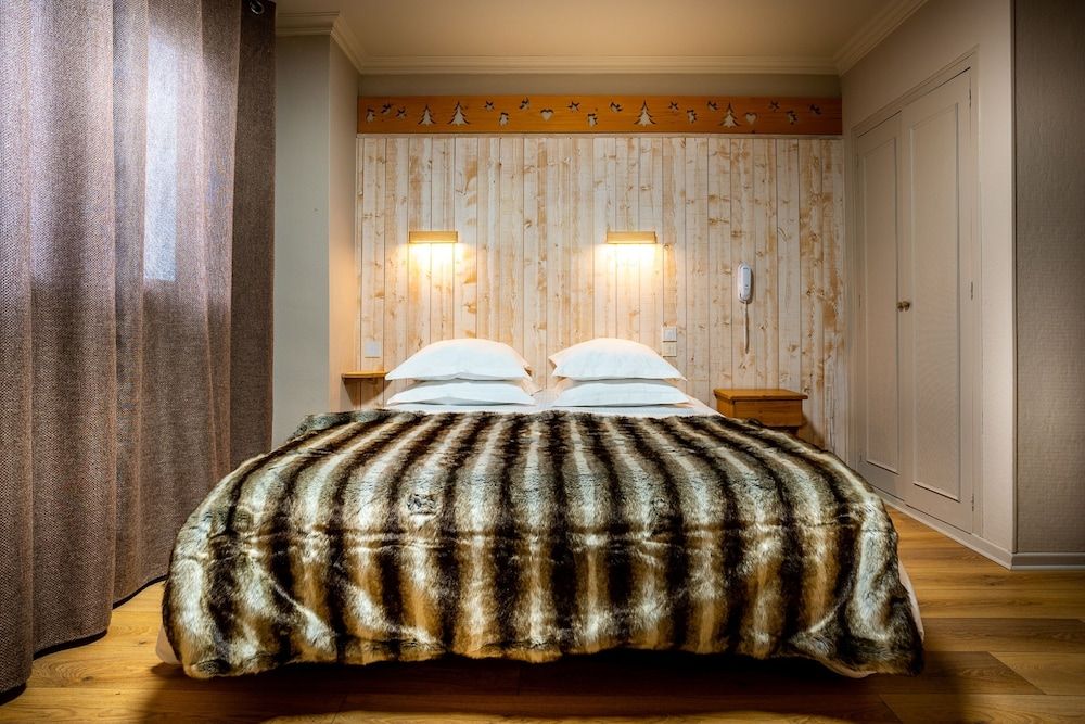 Paris - Bagnères-de-Luchon - Hôtel La Rencluse - Bagnères-de-Luchon