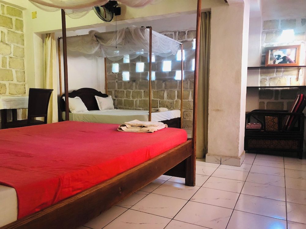 Paris - Mahajanga - Chez Tranquilllle hôtel - Mahajanga