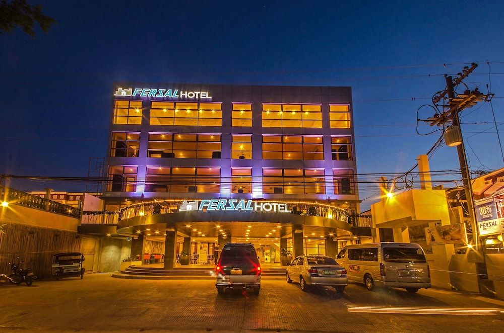 Paris - Puerto Princesa - Fersal Hotel - Puerto Princesa - Puerto Princesa