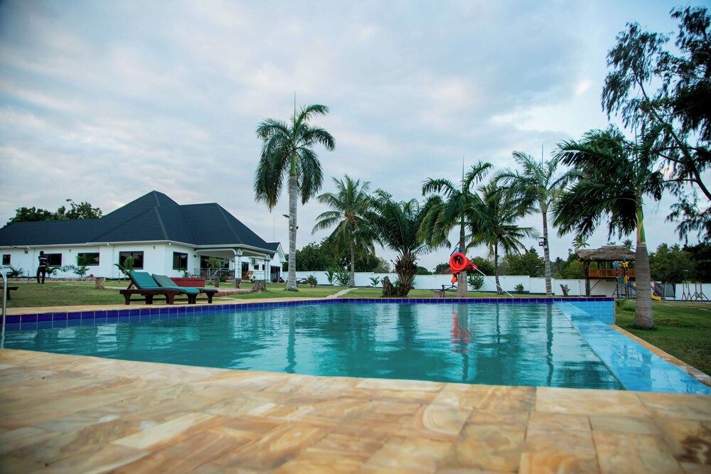 Lyon - Tanga - Mwambani Beach Villas (Tanga) - Tanga