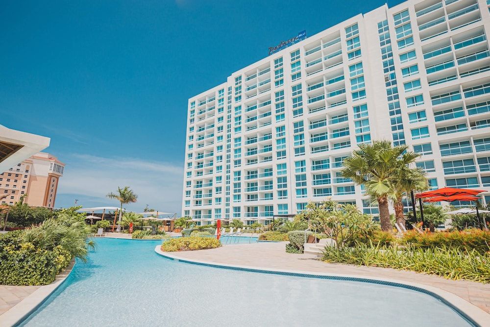 Paris - Palm Beach - Radisson Blu Aruba - Palm Beach