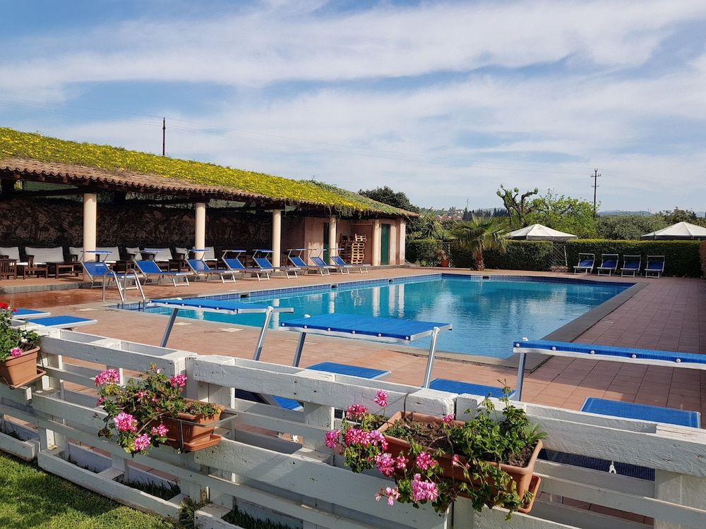 Paris - Fondachello, Catania - Etna Hotel - Fondachello, Catania