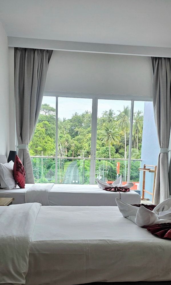 Nice - Kamala Beach - Phuket - AM Surin Place - Kamala Beach - Phuket