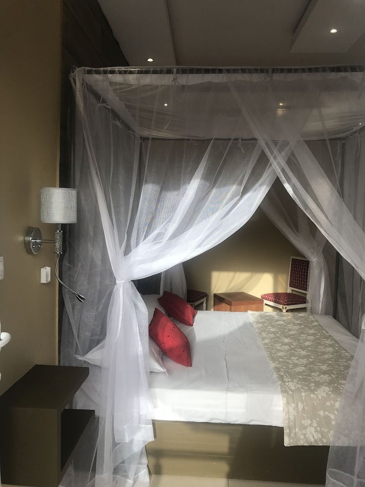 Paris - Saly - Chez Daniel mbene - Saly