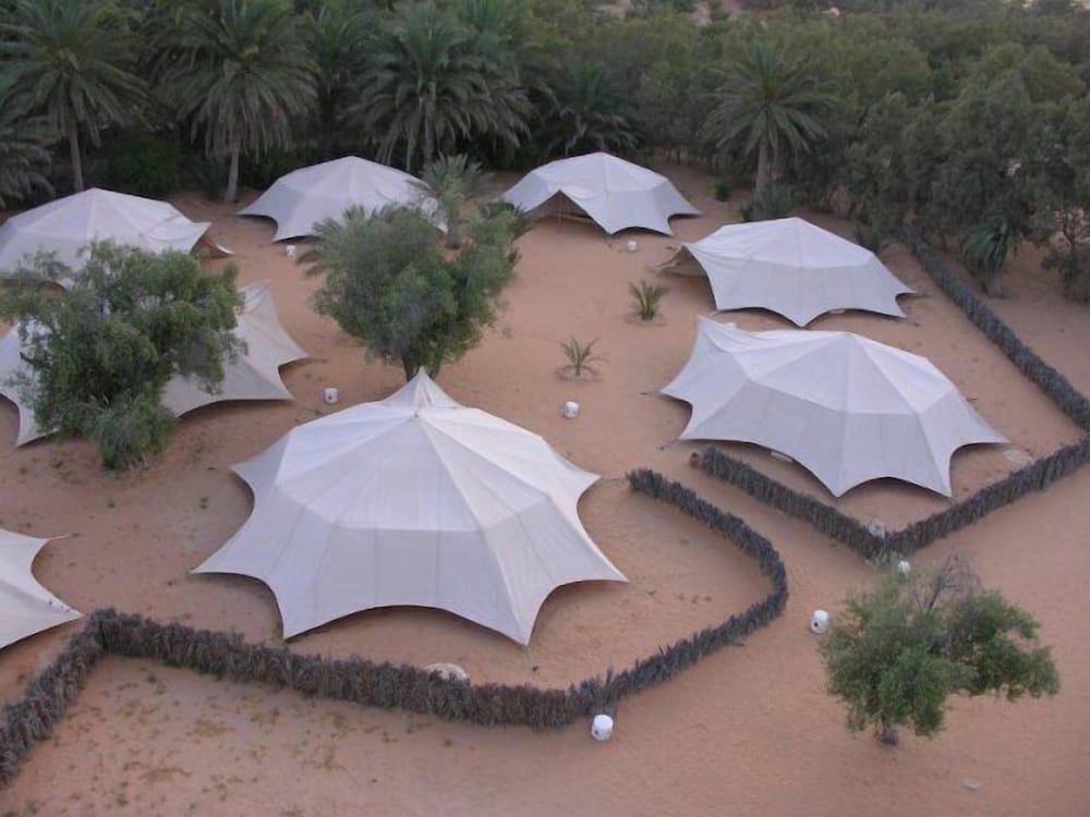 Paris - Ksar Ghilane - Campement Yadis Ksar Ghilane - Ksar Ghilane