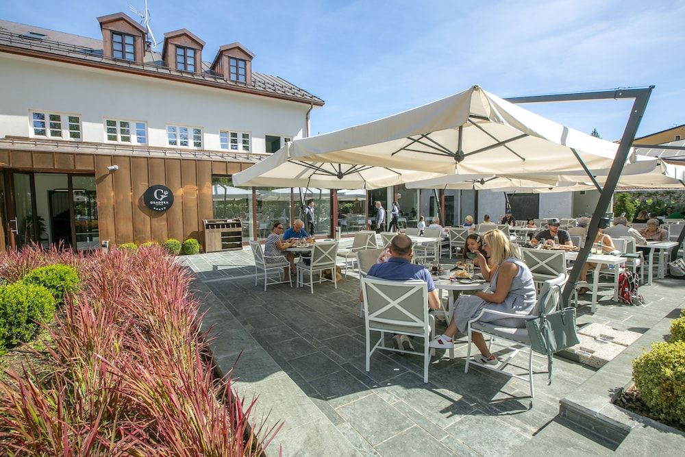 Bâle Mulhouse - Cetinje - Hotel Gradska Cetinje - Cetinje