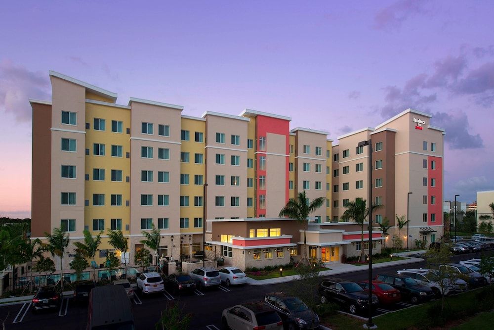 Paris - Miami Airport - Residence Inn by Marriott Miami Airport West/Doral - Miami Airport