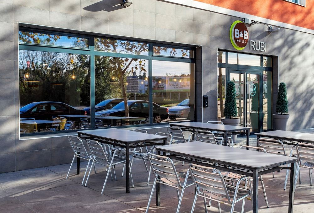 Bâle Mulhouse - Sant Cugat del Vallès - B&B HOTEL Barcelona Rubí - Sant Cugat del Vallès