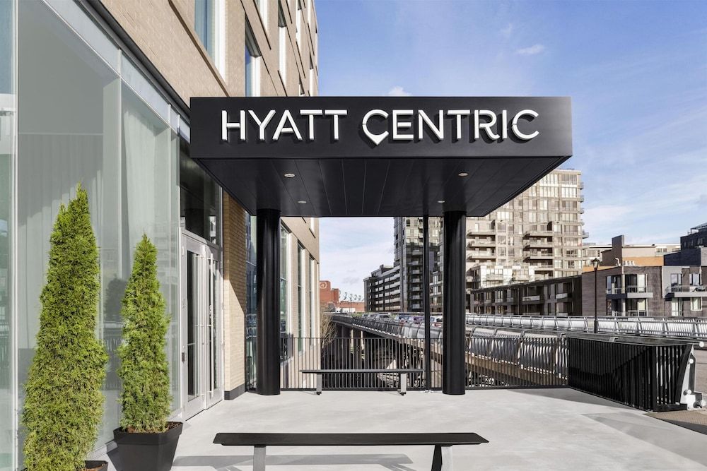 Paris - Montreal - Hyatt Centric Montreal - Montreal