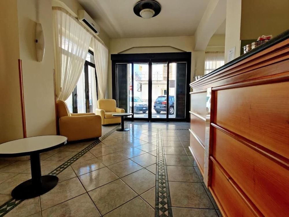 Montpellier - Scilla - Albergo delle Rose - Scilla
