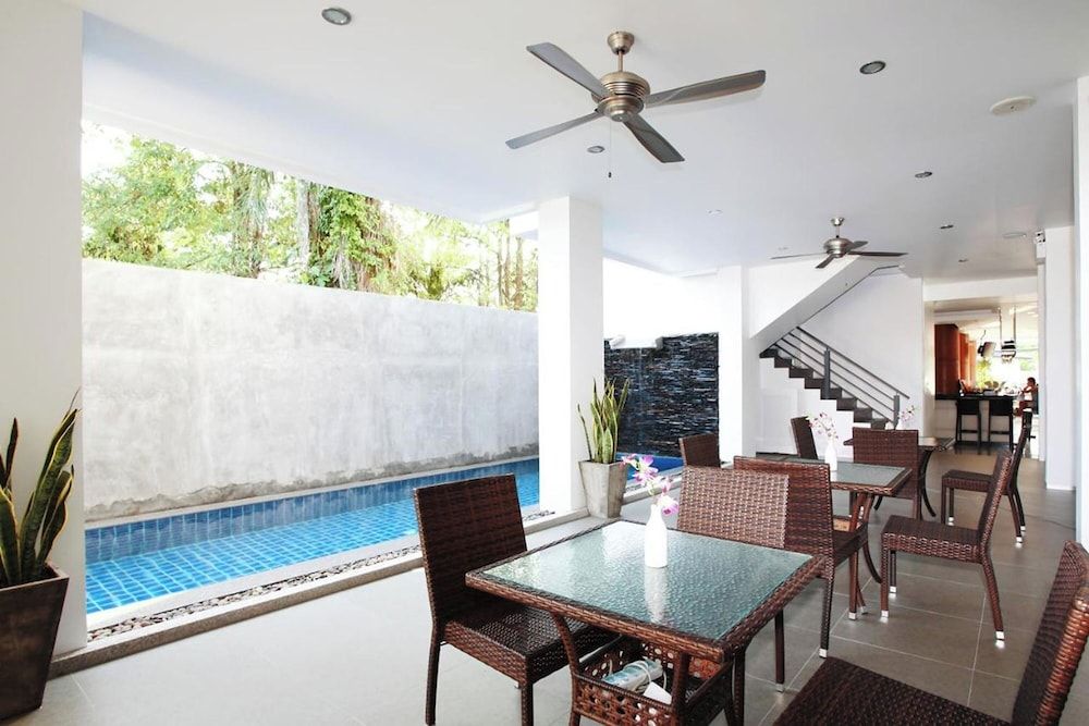 Marseille - Karon Beach - Phuket - One World One Home Naiharn Hotel - Karon Beach - Phuket