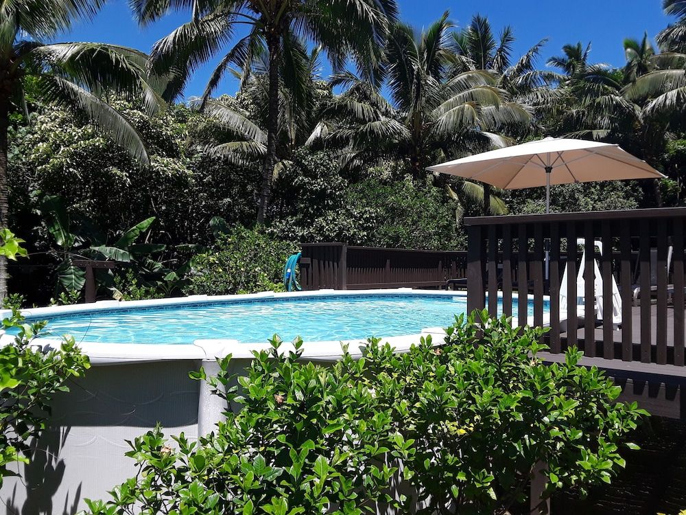 Paris - Rarotonga - JJ's Retreat - Rarotonga