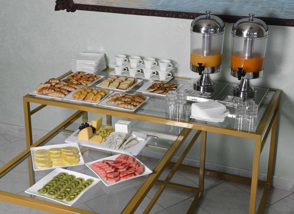 Paris - Sour - Resort Sur Beach Holiday - Sour