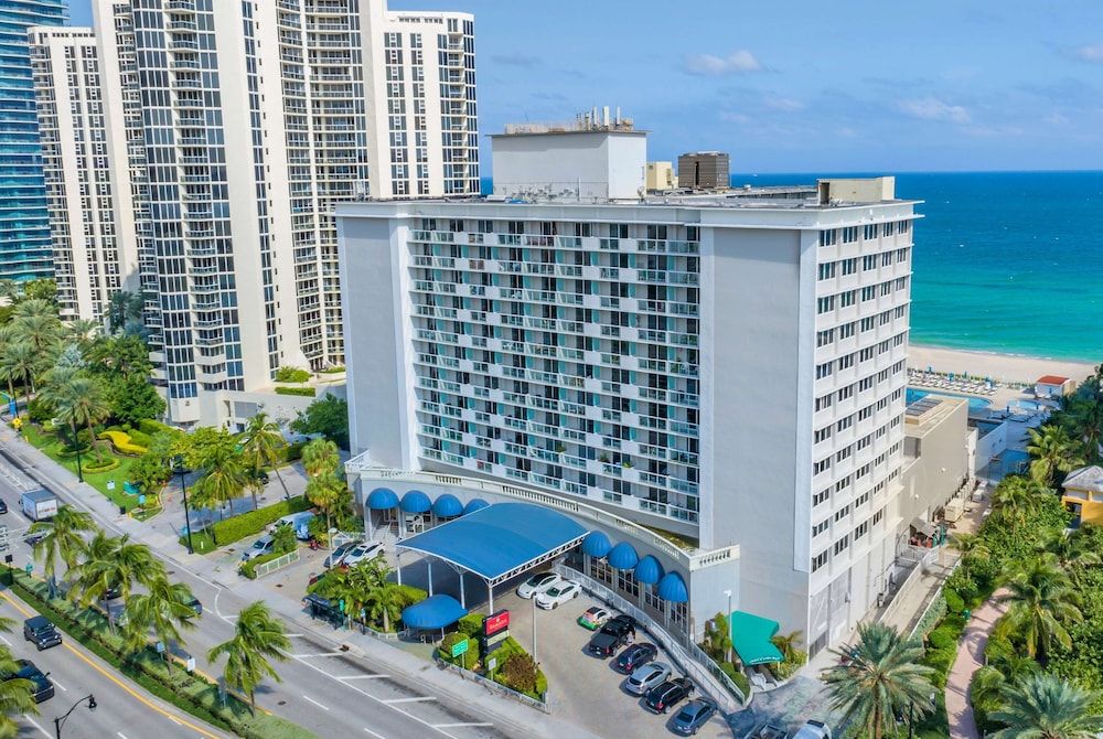 Lyon - Miami Beach (FL) - Ramada Plaza by Wyndham Marco Polo Beach Resort - Miami Beach (FL)