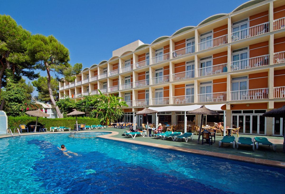 Brest - Colonia Sant Jordi - Aparthotel & Hotel Isla de Cabrera - Colonia Sant Jordi