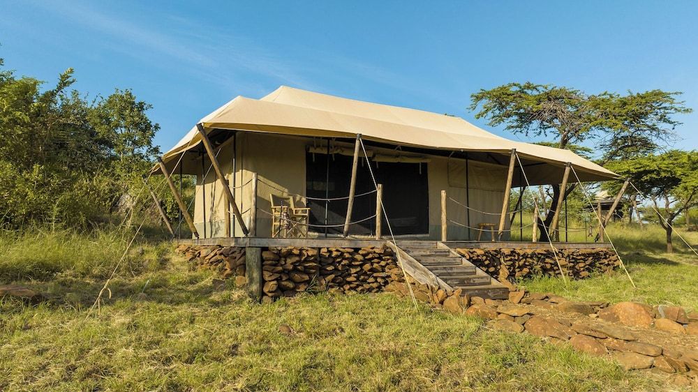 Lyon - Serengeti National Park - Seregenti Kifaru Tented Lodge - Serengeti National Park