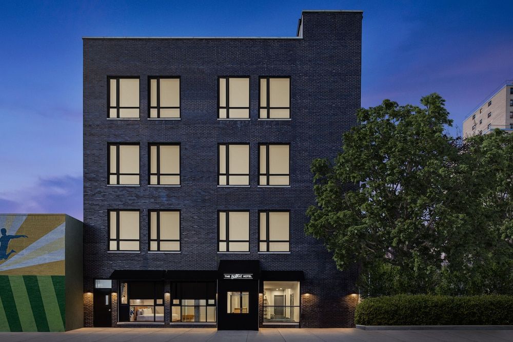 Paris - Brooklyn (NY) - The Baltic Hotel - Brooklyn (NY)