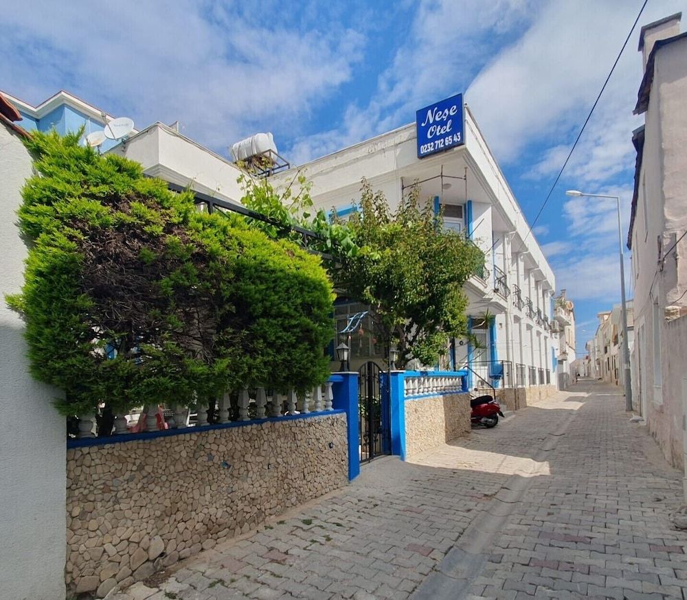 Marseille - Çeşme - Nese Otel - Çeşme