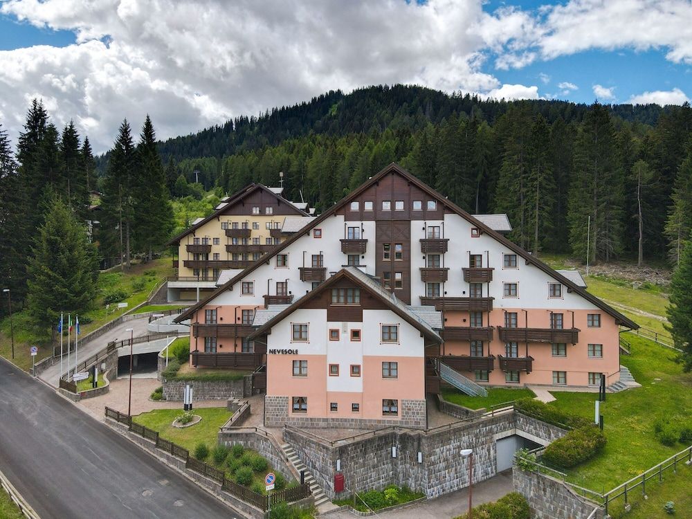 Paris - Val Di Sole, Italie - Nevesole Folgarida Resort Aparthotel - Val Di Sole, Italie