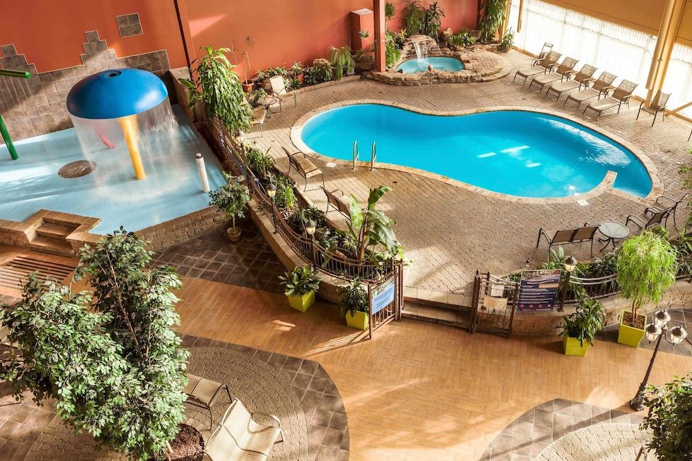 Paris - Quebec - Hotel Ambassadeur et Suites - Quebec