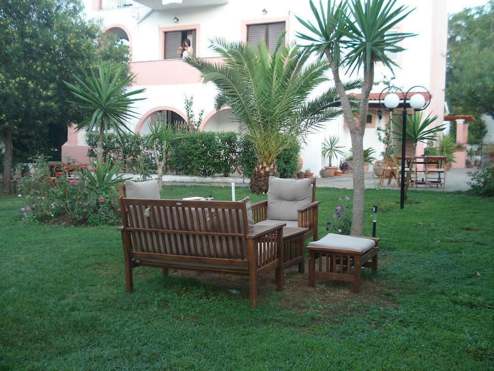 Nantes - Agios Ioannis (Corfu) - Villa Avra - Agios Ioannis (Corfu)