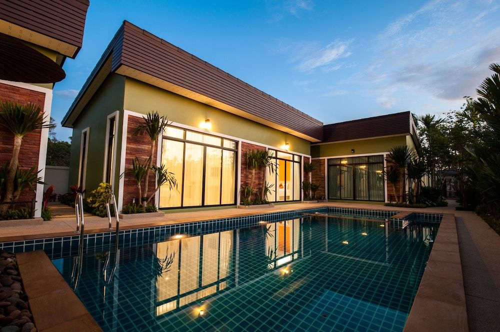Lyon - Thalang - Phuket - Jinda Resort - Thalang - Phuket