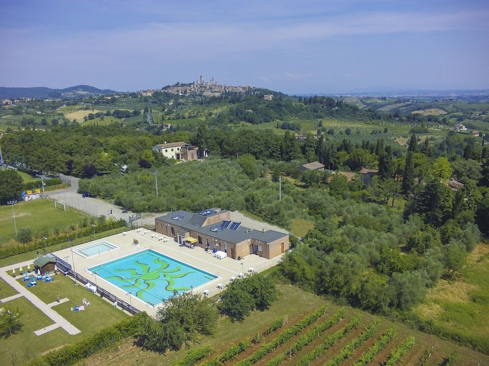 Bordeaux - San Gimignano - Camping Il Boschetto Di Piemma - San Gimignano