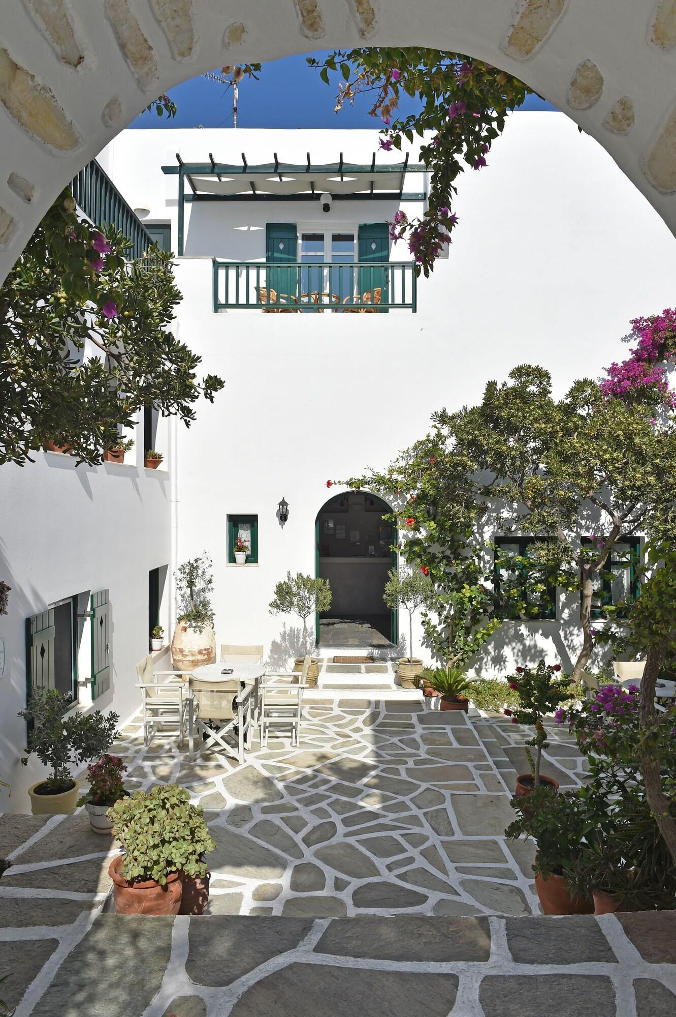 Marseille - Náoussa, Paros - Kalypso - Náoussa, Paros