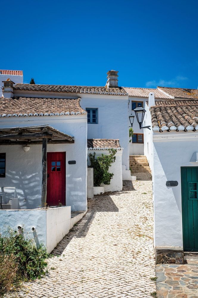 Paris - Vila do Bispo - Aldeia da Pedralva by WOT Signature - Vila do Bispo