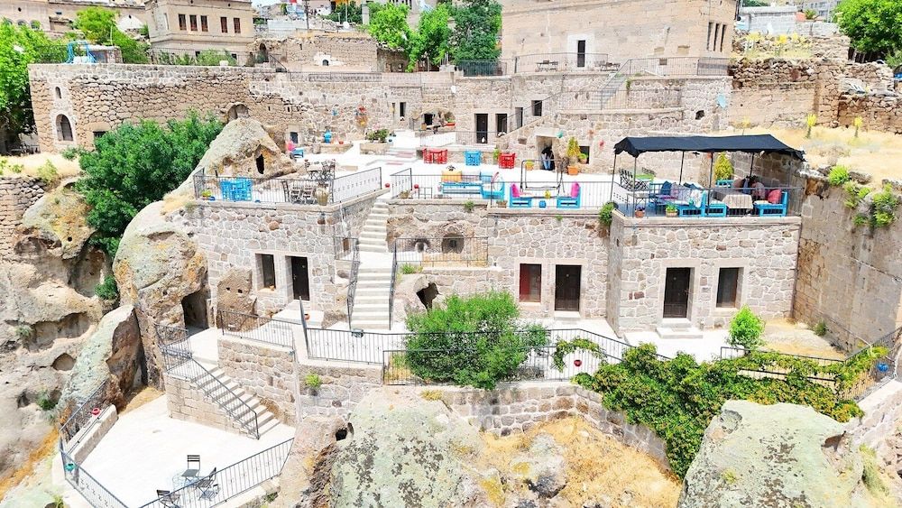 Paris - Güzelyurt - Cappadocia Ihlara Mansions & Caves - Güzelyurt