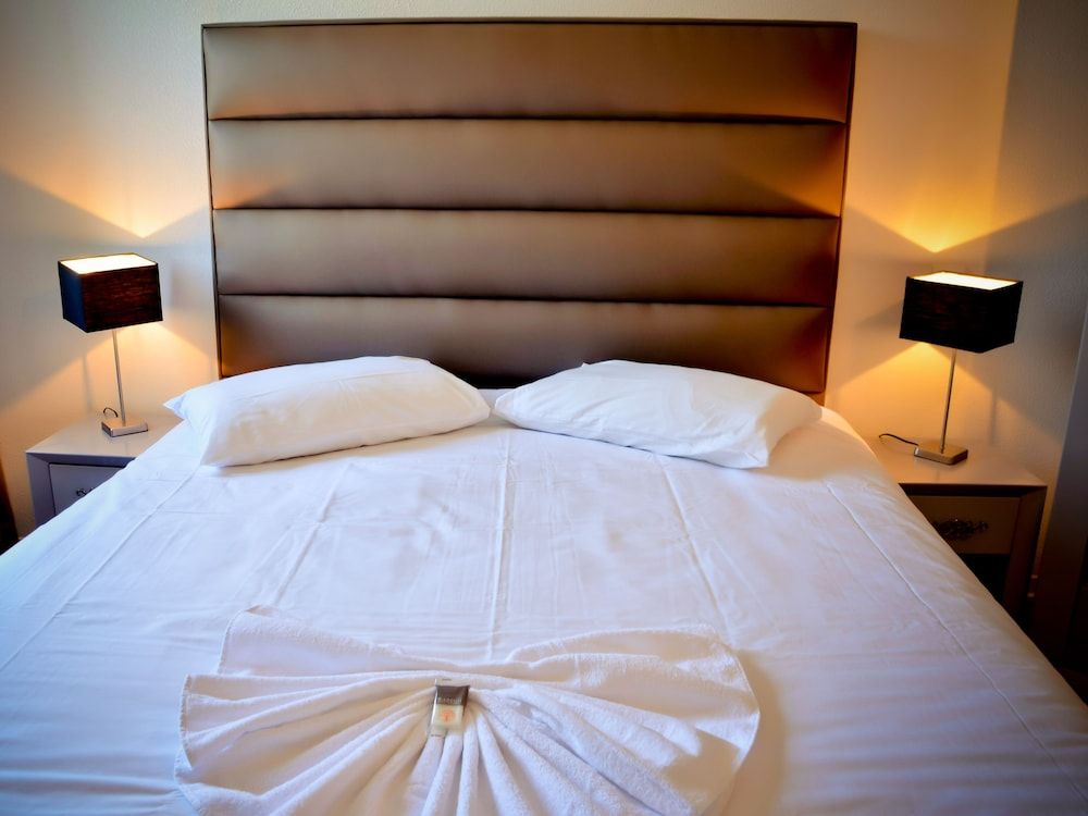 Bâle Mulhouse - Pays basque, France - Adonis Hotel Bayonne - Pays basque, France