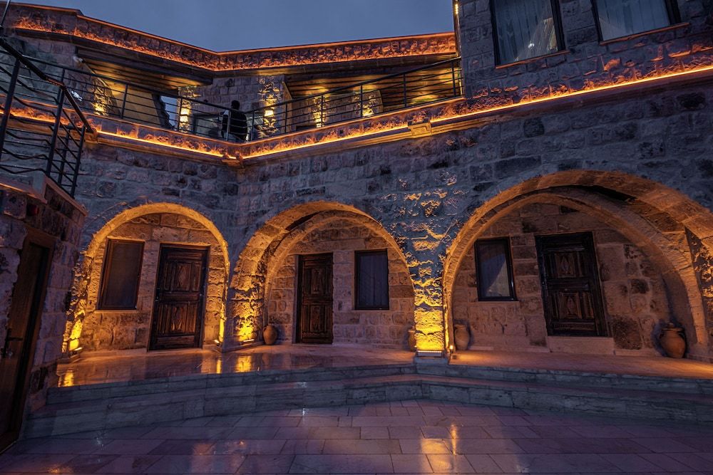 Paris - Nevsehir - Tyana Cave House - Nevsehir