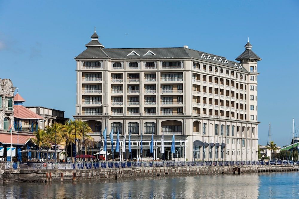 Clermont Ferrand - Balaclava - Labourdonnais Waterfront Hotel - Balaclava