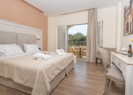 Art Hotel Debono 5
