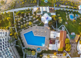 Pegasos Deluxe Beach Hotel 3