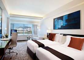 Regal Riverside Hotel 5