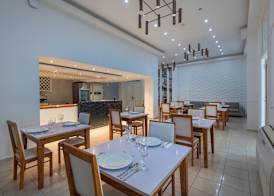 Hotel Paseo Habana 5