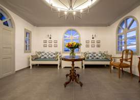 Caldera's Dolphin Suites 4