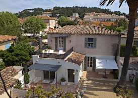Spacious studio a-c 2P - Place des Lices 4