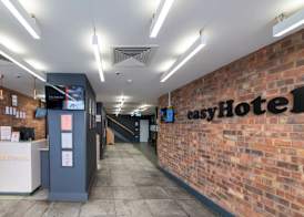 easyHotel Leeds 5